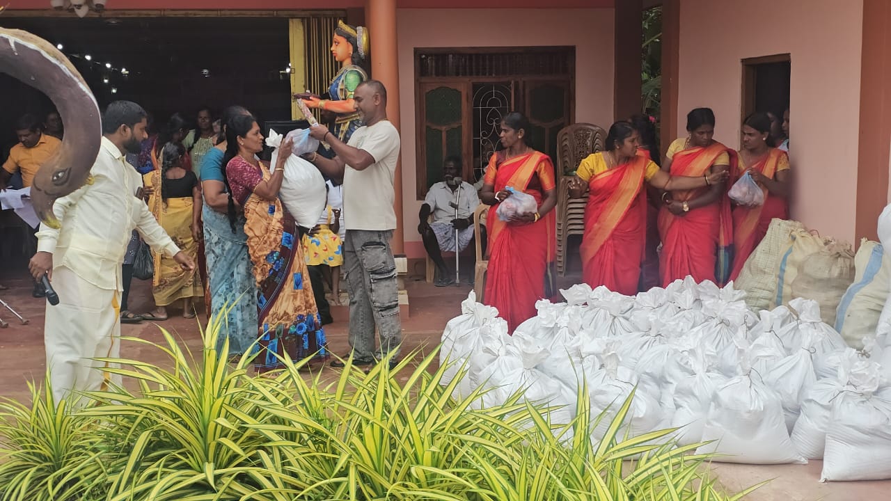 Maveerar parents honoured 