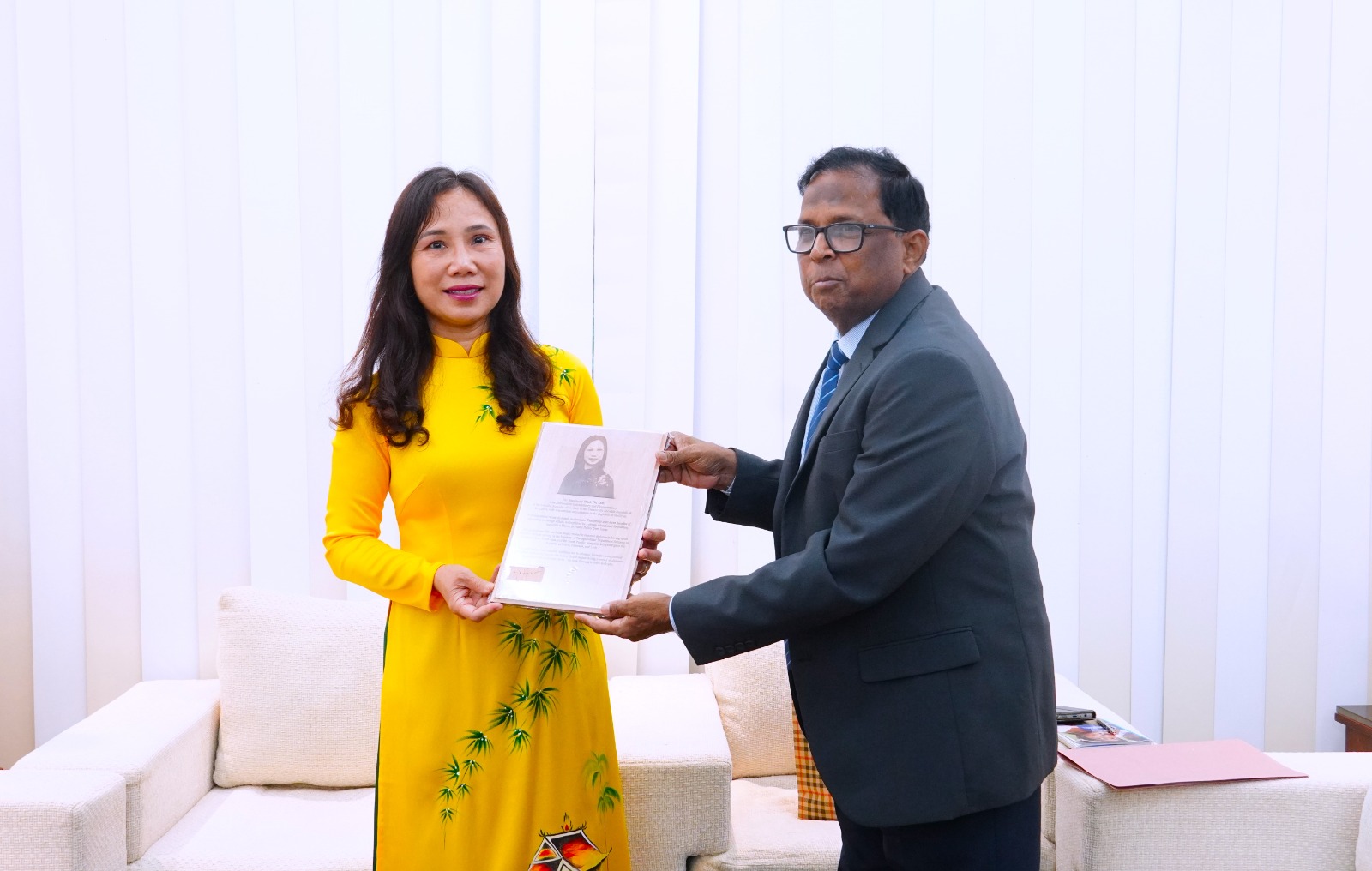 Vietnam ambassador at srilanka 