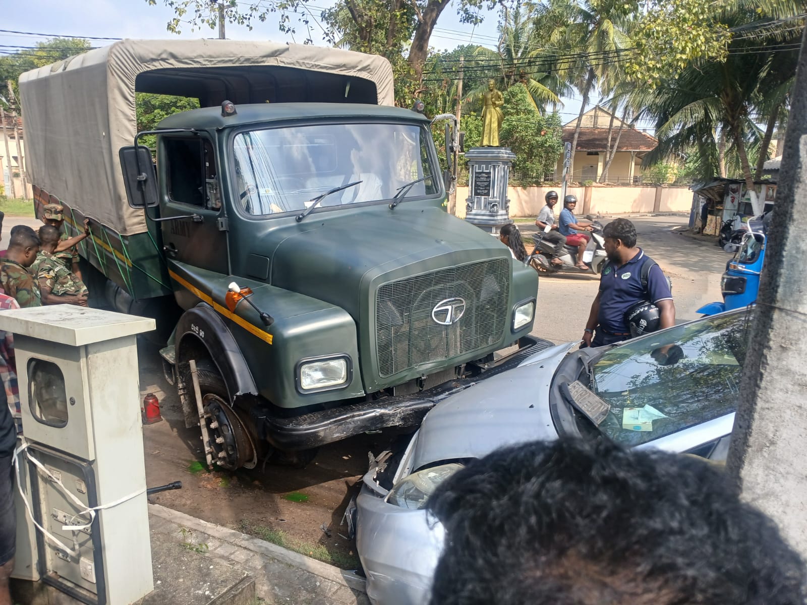 Military vehicles 